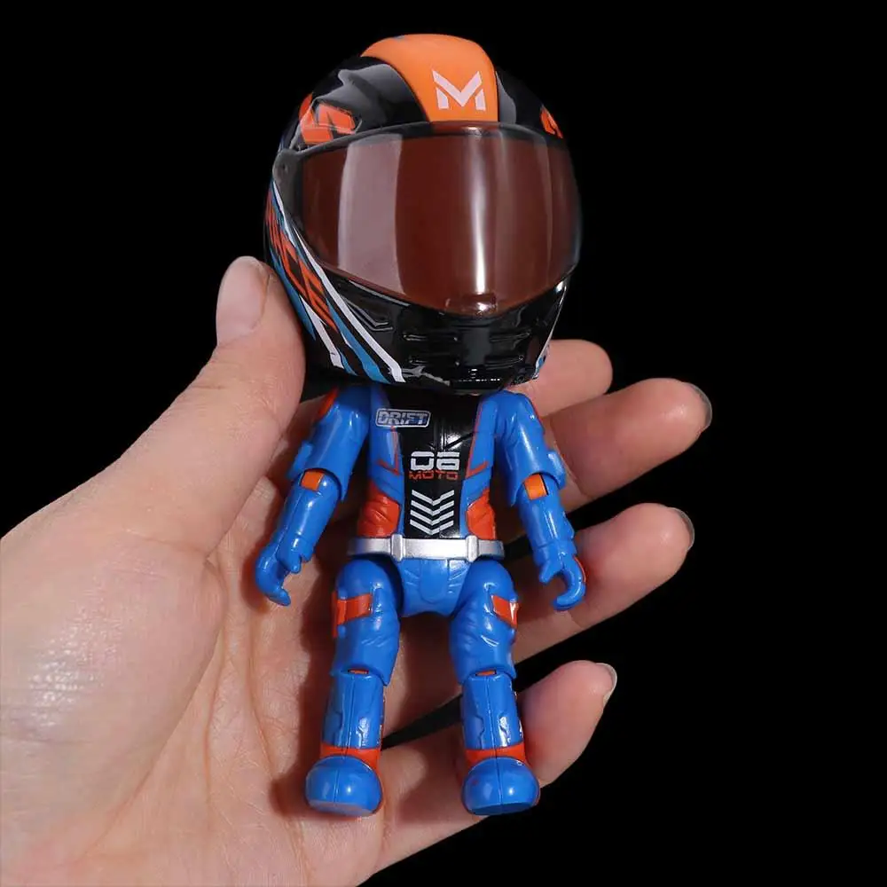 Figura de acción transformable de motociclista con brazos móviles