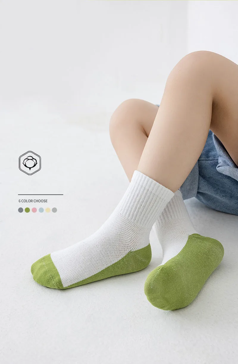 Calcetines de verano infantiles con franjas de color