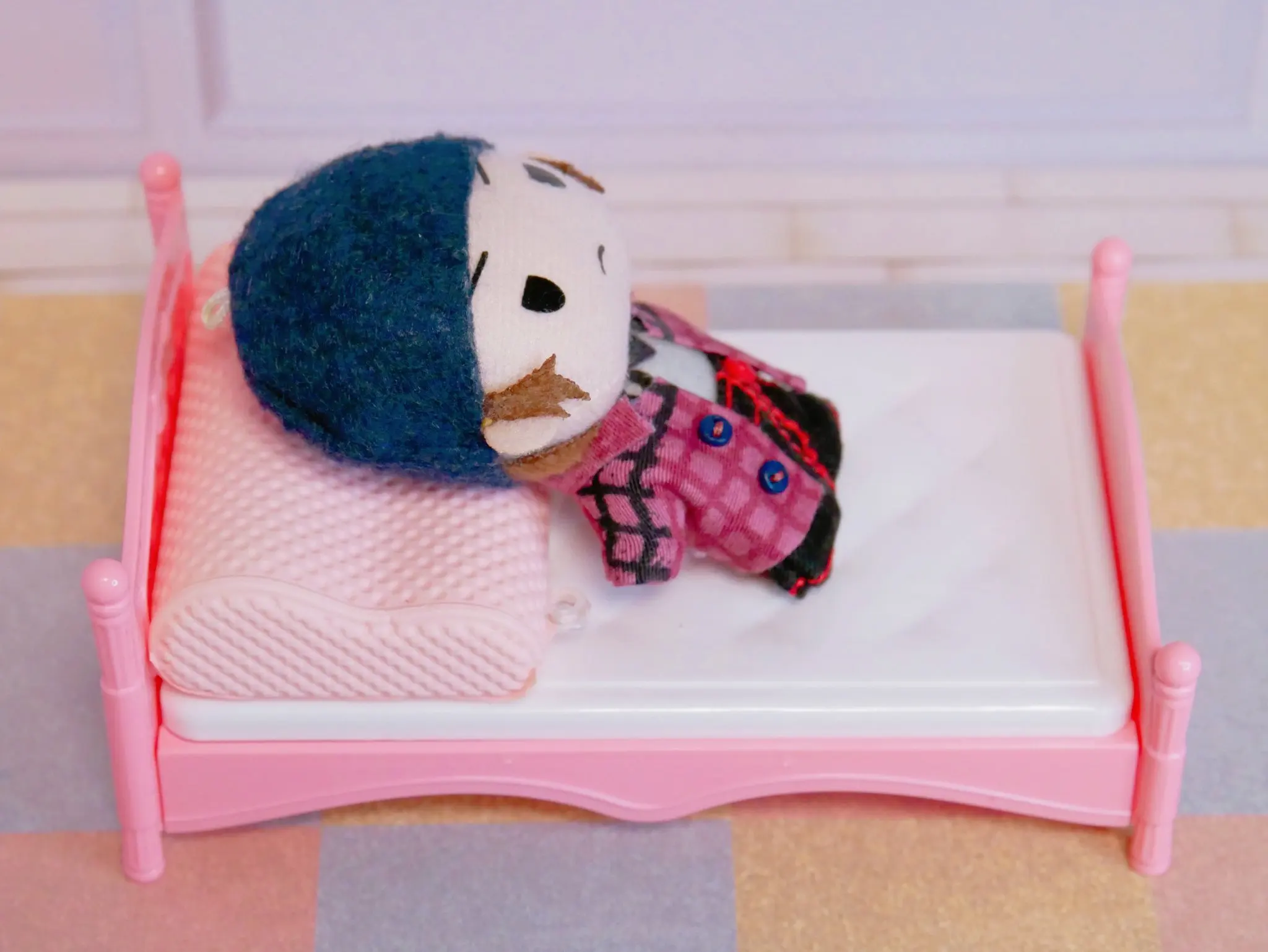 Almohada kawaii Sukutto Tachi-san peluche con cadena de bolas - imagen 5