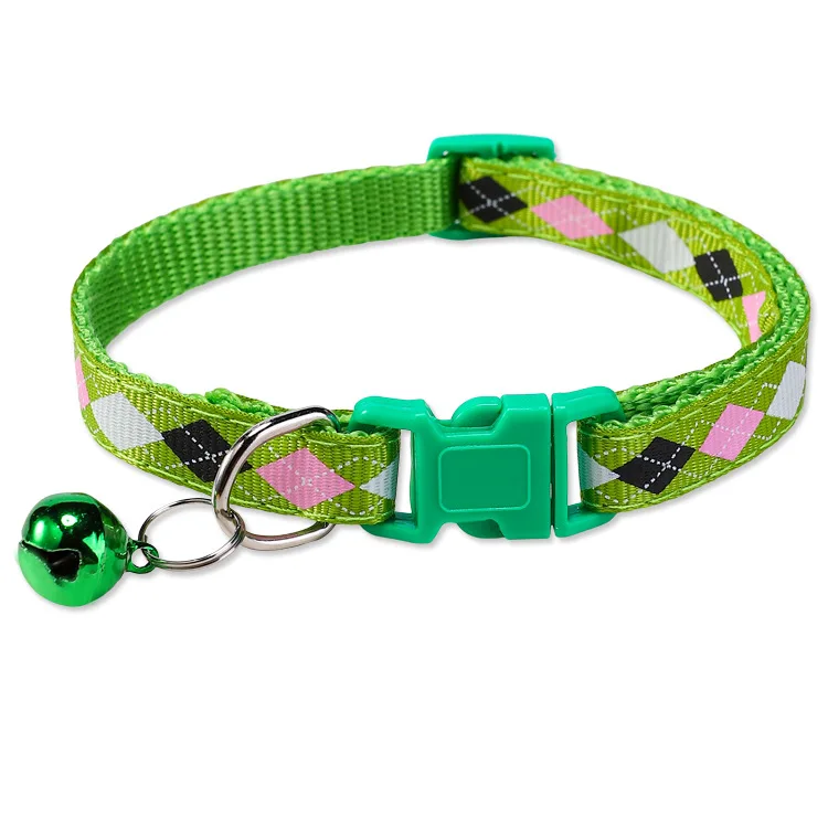 Collar ajustable para perros y gatos con campana, estampado diamantes - imagen 3