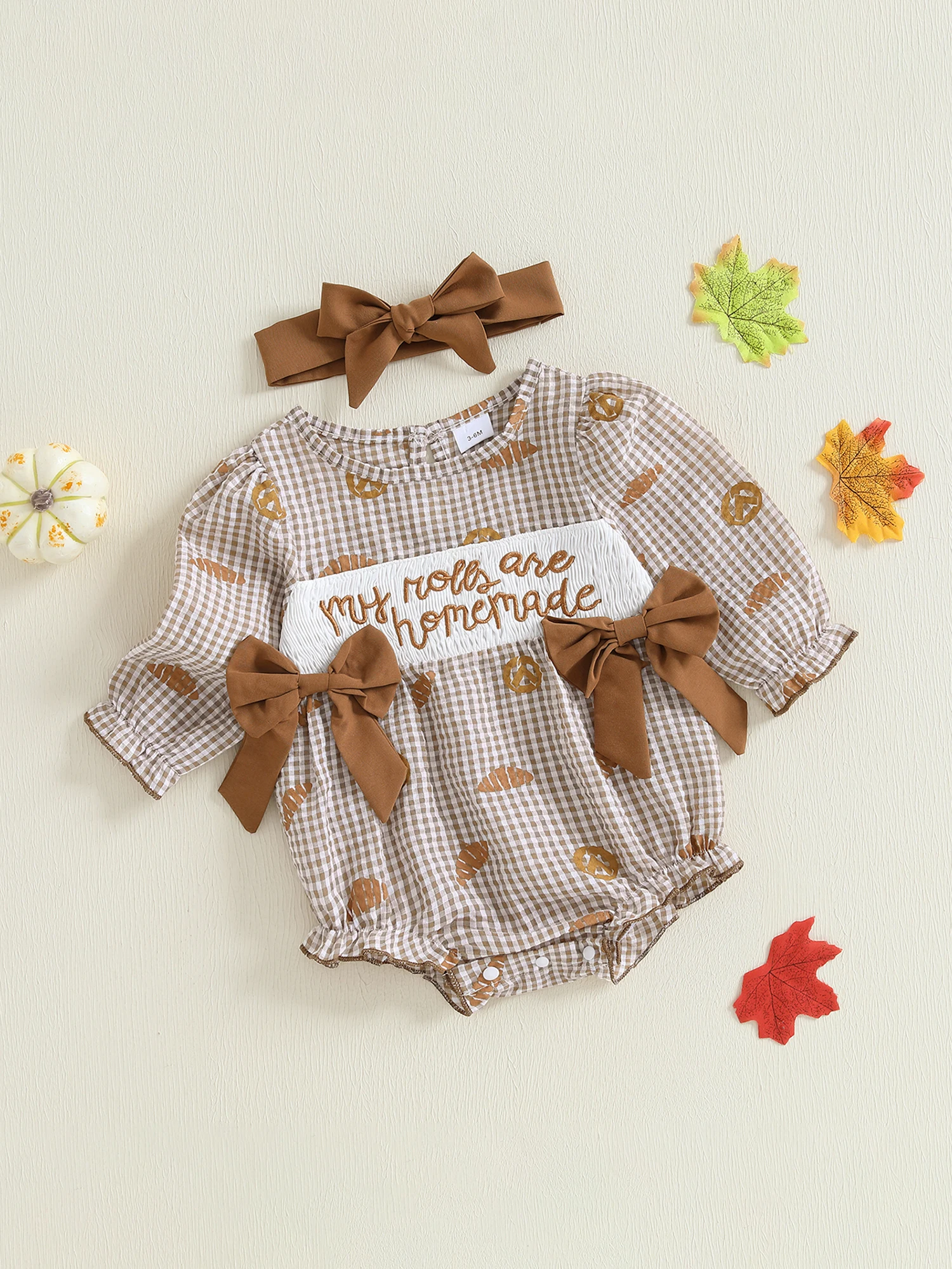 Diseño otoñal con estampado y bordado para bebé niña