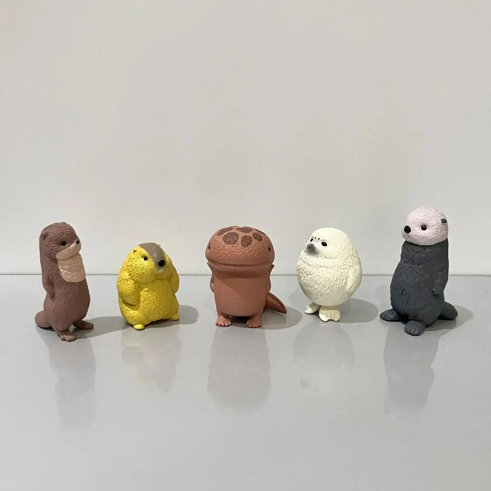 Figuras de animales en cápsula Yell KYOMU Void, serie Nothingness - imagen 2